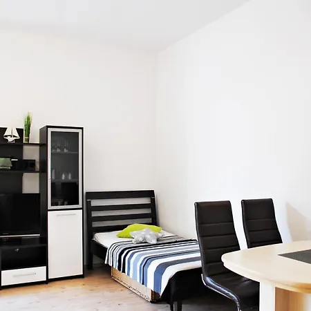 Appartementanlage-Ferienwohnungen Weisse Moewe Sassnitz Exterior photo
